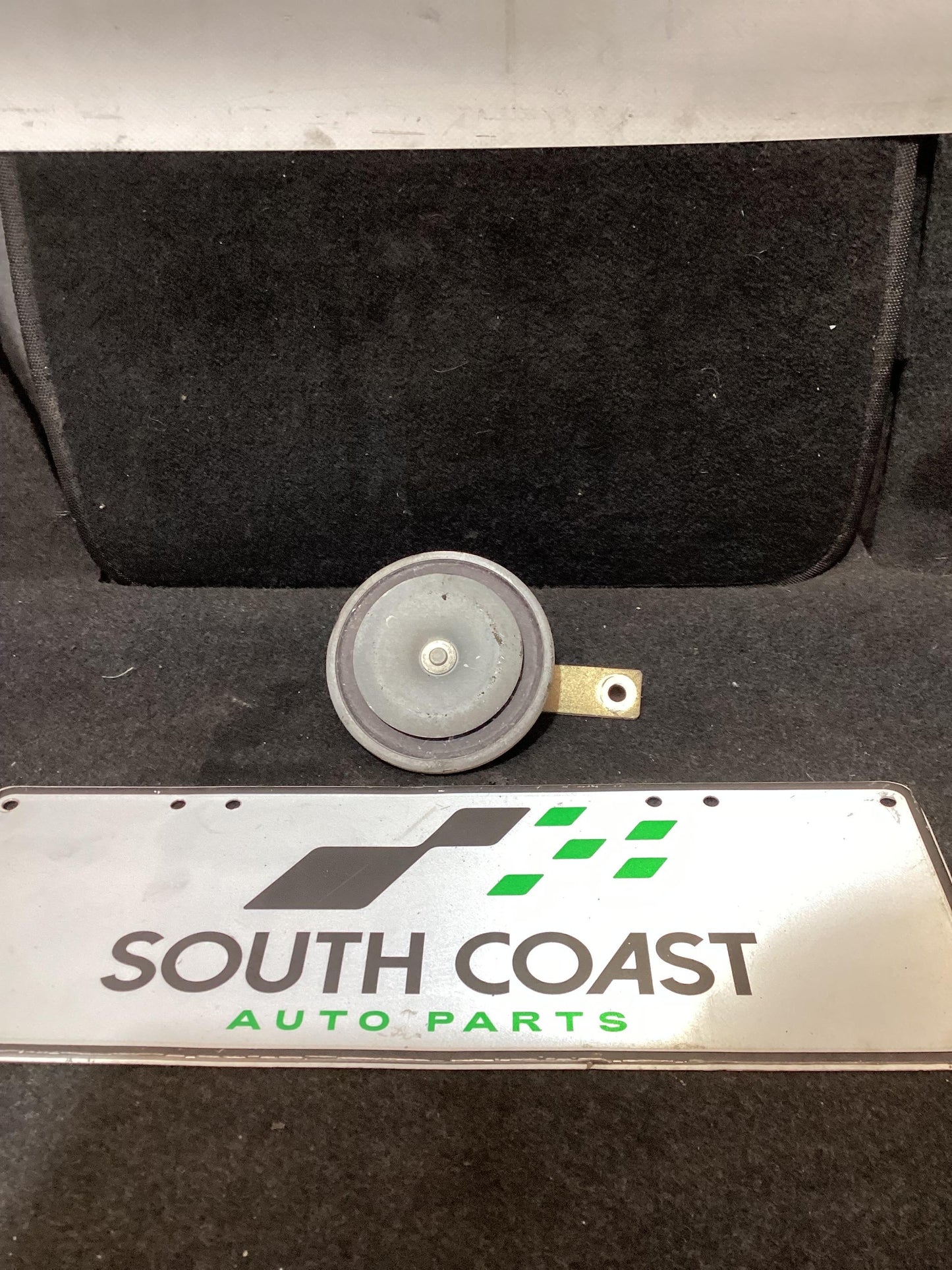 Holden Commodore VR  Horn