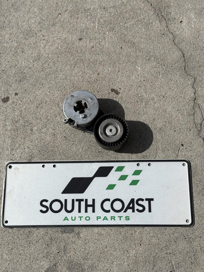 Audi A4 B8 WAUZZ8K9AA071441 Belt Tensioner 06H903133F