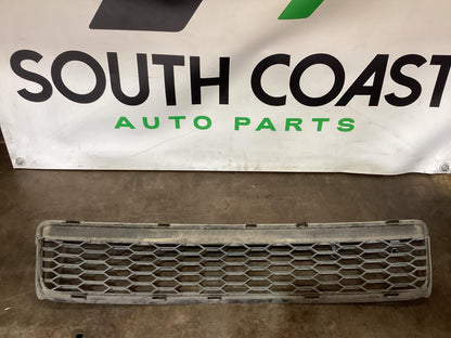 Holden Commodore   Lower Grille 92216433