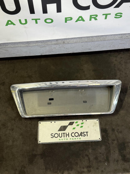 Holden Commodore VZ  Bootlid Garnish 92083423