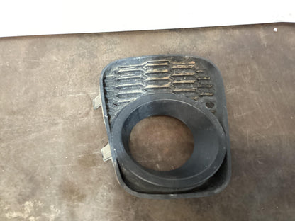 Holden Commodore   Left Fog Light Cover 92216470