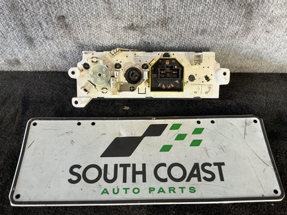 Holden Commodore VU 6H8VUK80F2L904753 Heater/AC Controls 92096271