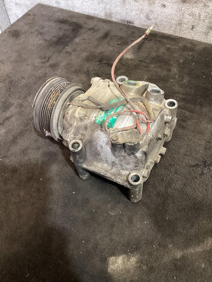 Holden Commodore VR 6H8VRK19HSL781543 A/C Compressor 3362610412