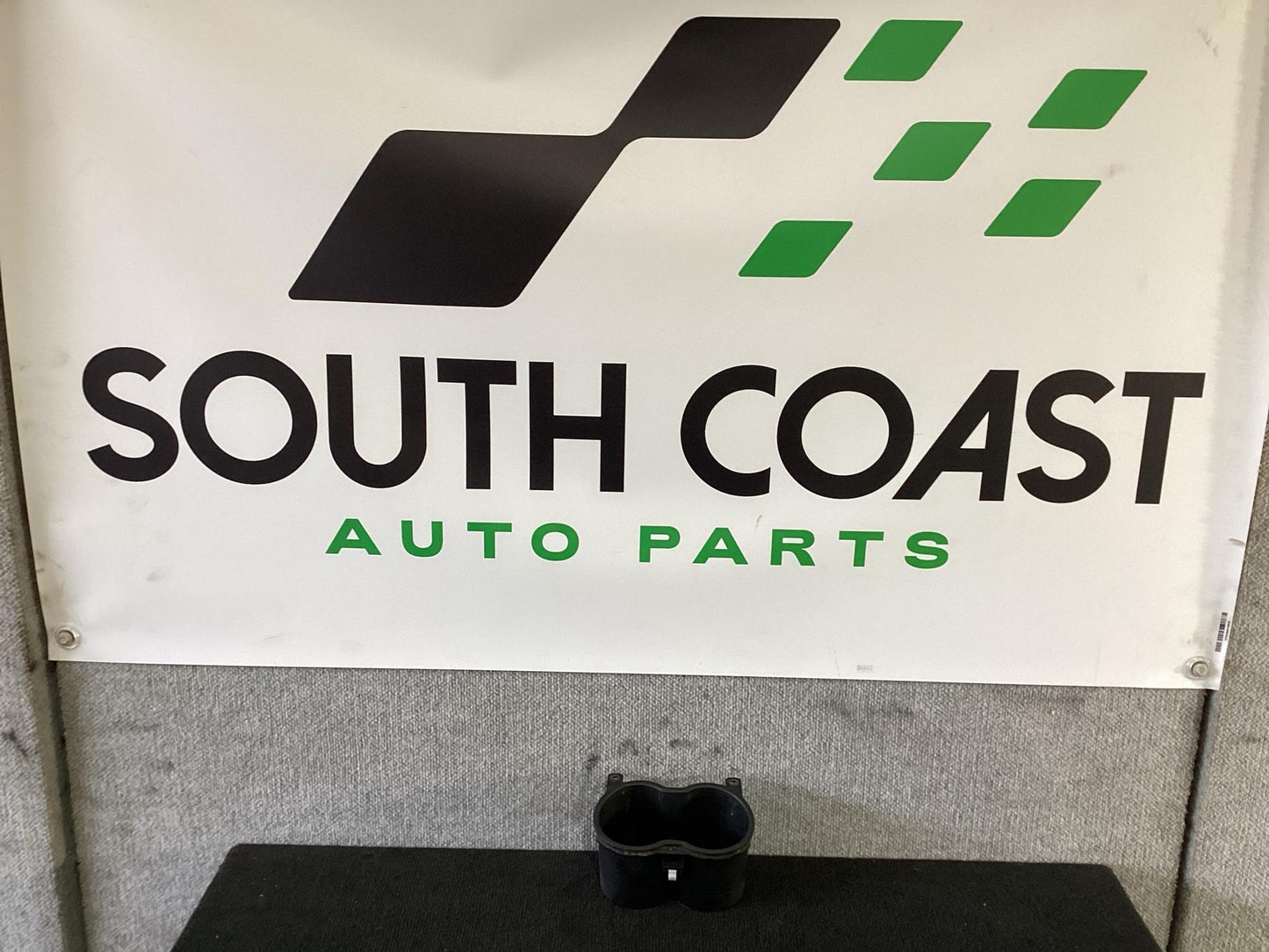 2006 - 2010 Holden Commodore VE  Cup Holder Front Console