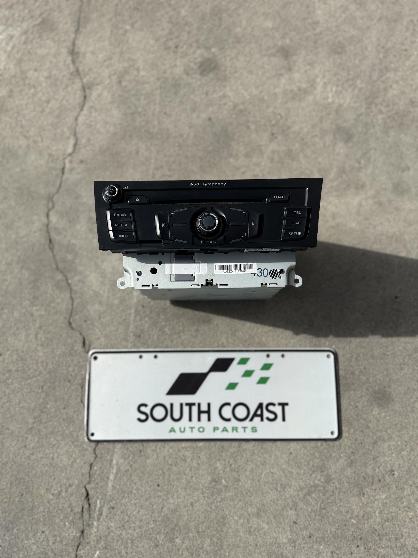 Audi A4 B8 WAUZZ8K9AA071441 Stereo Head Unit 8T2035195AA