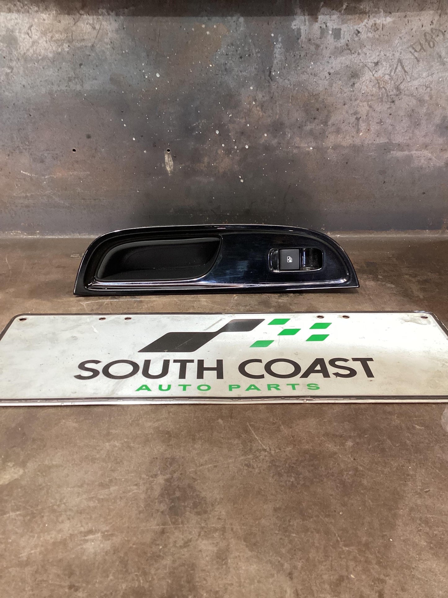 Holden Commodore VF  Right Rear Window Switch