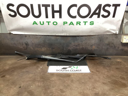 Holden Commodore VE  Wiper Arm Pair