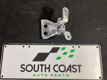 2006 - 2010 Holden Commodore VE  Right Rear Door Bottom Hinge X-061216