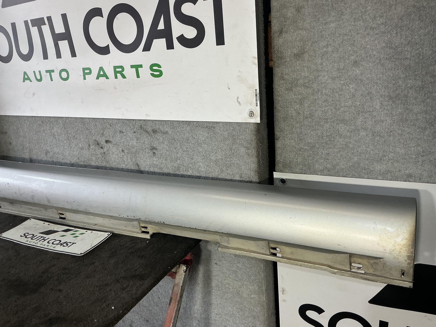 Holden Commodore VY  Left Side Skirt 92084844