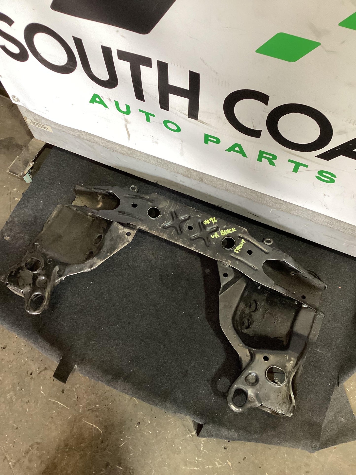 Holden Commodore VR 6H8VRK19HSL781543 Front Subframe