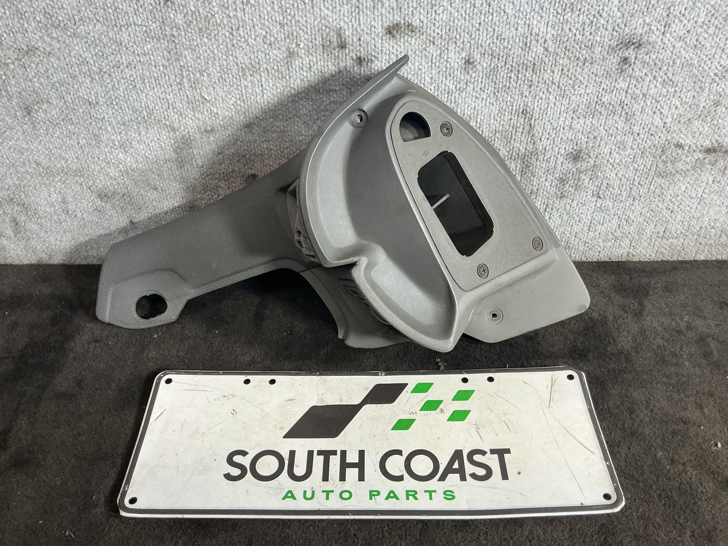 Holden Commodore VR 6H8VRK19HSL781543 A/C Vent Left 92042765