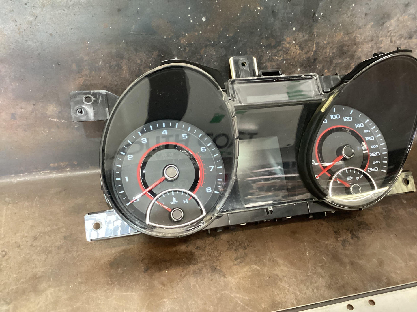 Holden Commodore VF  Instrument Cluster