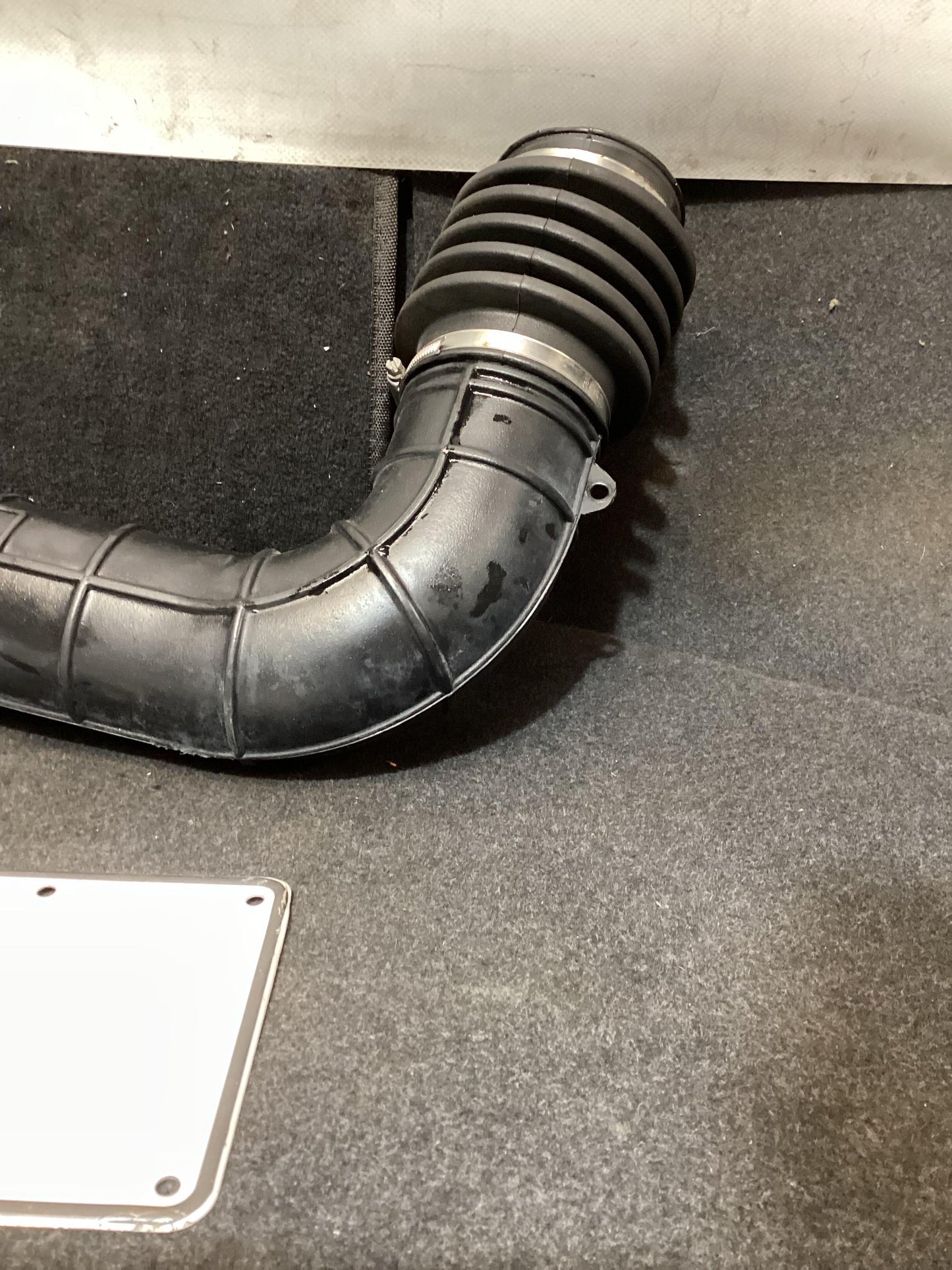 Holden Commodore VR  Air Intake 92032753