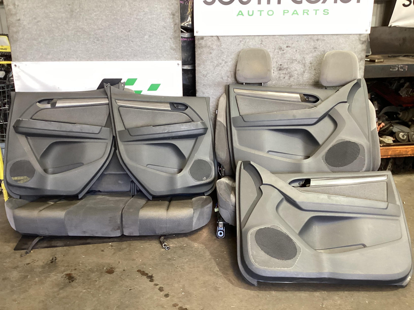Holden Colorado RG  Complete Interior