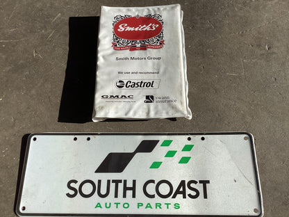 2002 - 2004 Holden Commodore VY 6G1YL54A94L196501 Owners Handbook