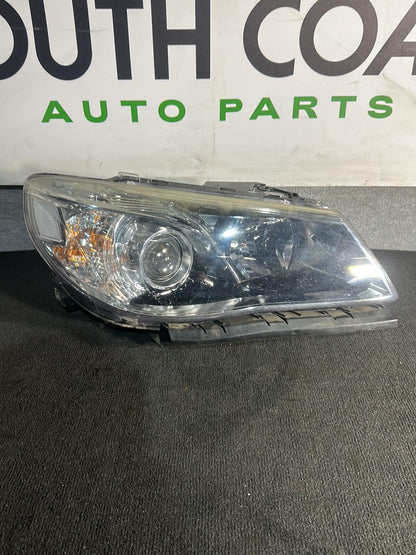 2017 Holden Commodore VF  Right Headlight 92285808