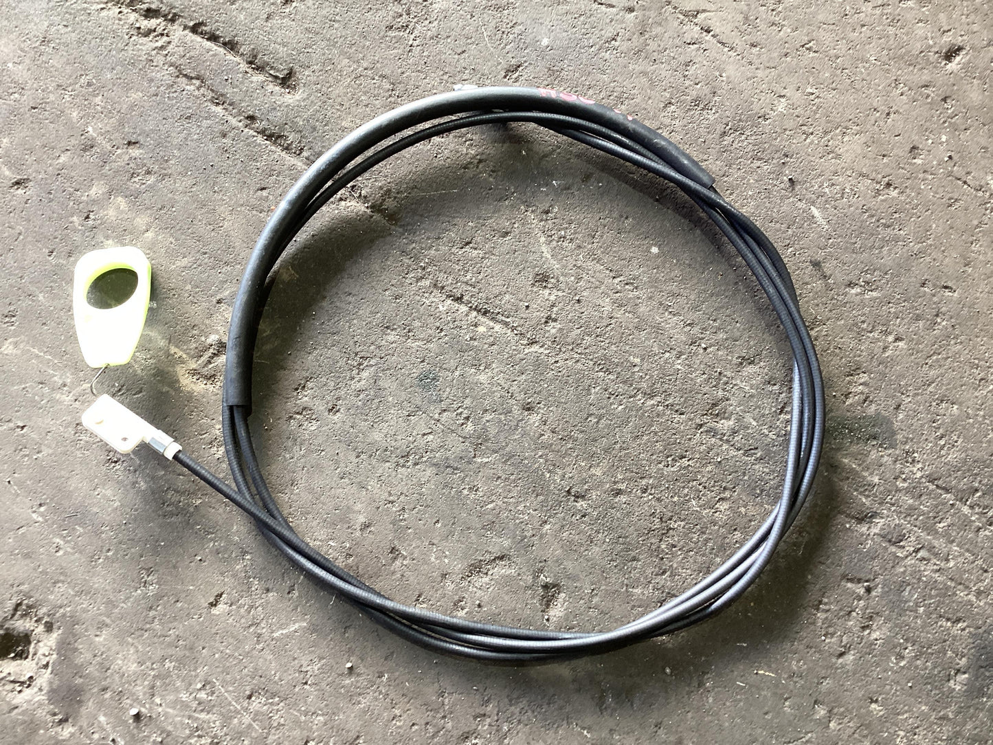 2015 Holden Calais VF  Boot Tailgate Release Cable 92206016