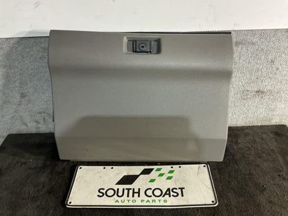 Holden Commodore VR 6H8VRK19HSL781543 Glove Box 92041164