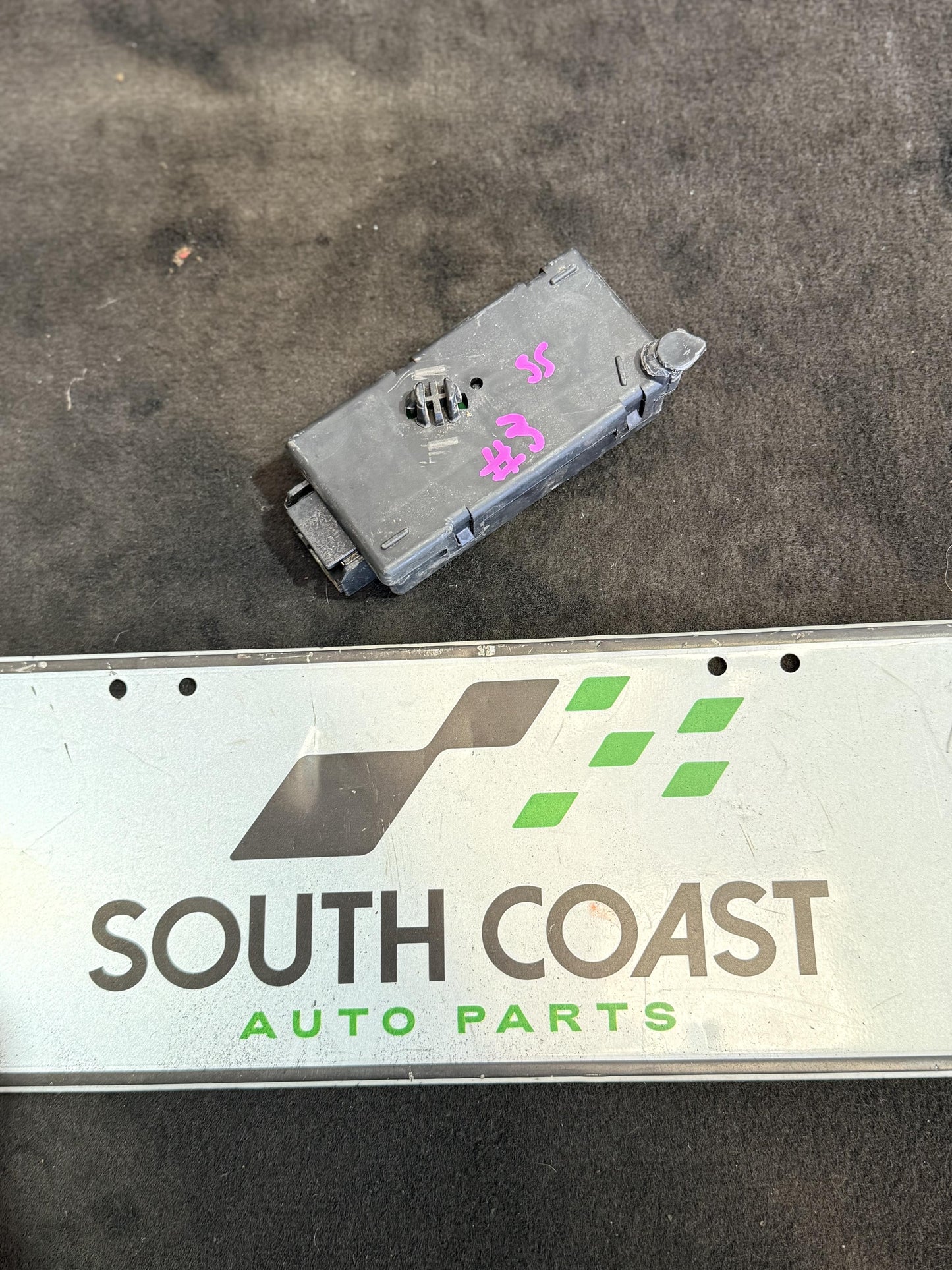 Holden Commodore VE  Power Window Control Module  92182518