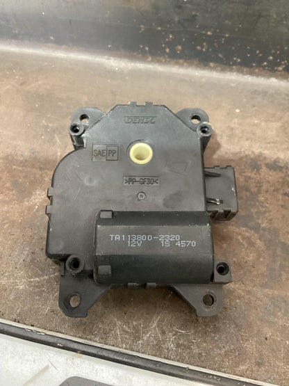 Holden Commodore VF  A/C Blend Motor 1S4570