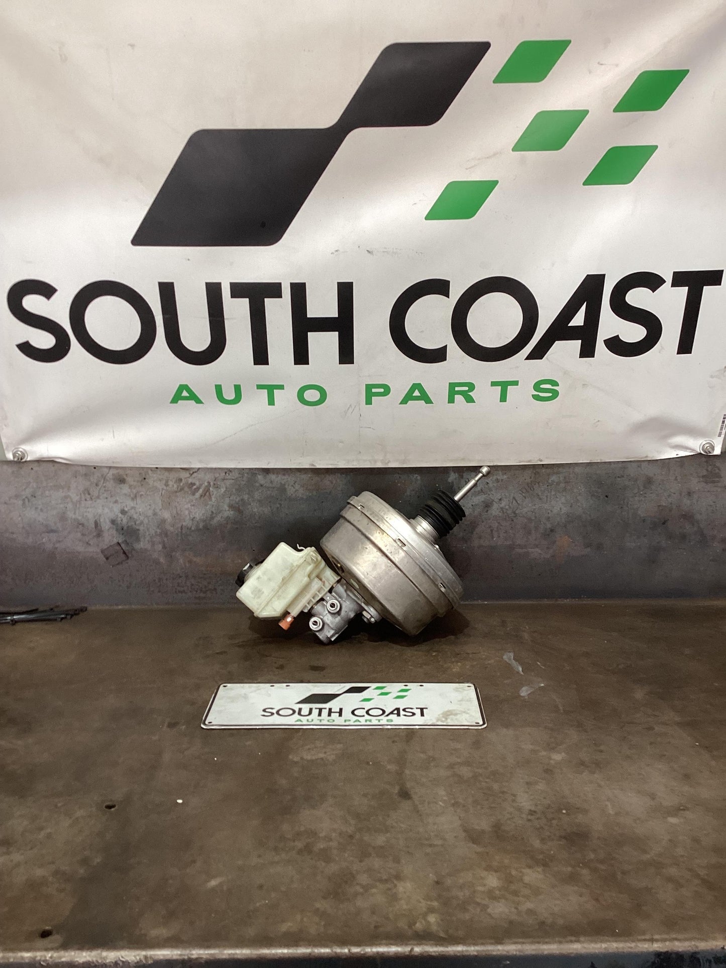 Holden Commodore VF  Brake Booster