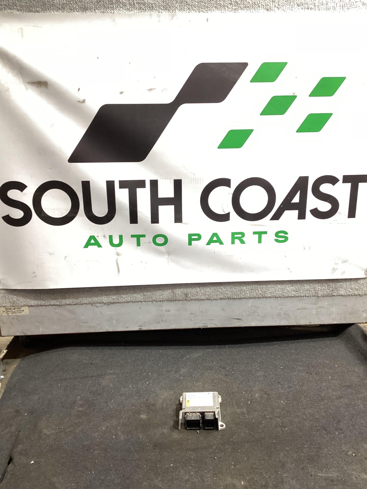 2006 - 2010 Holden Commodore VE  SRS Control Module 92198856