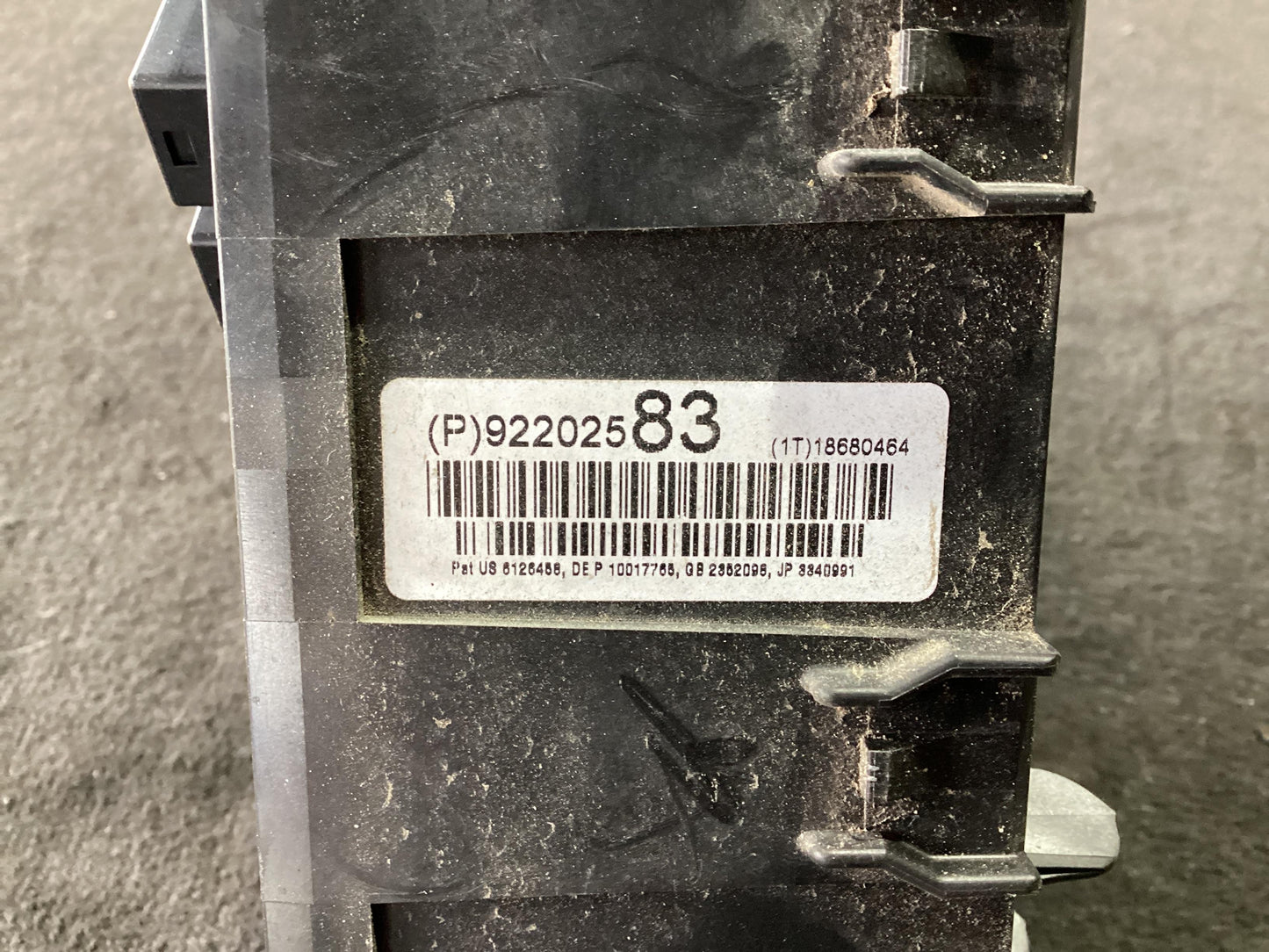 2008 - 2008 Holden Commodore   Fuse Box VES1LEO10HBNFUSEBOX92202583