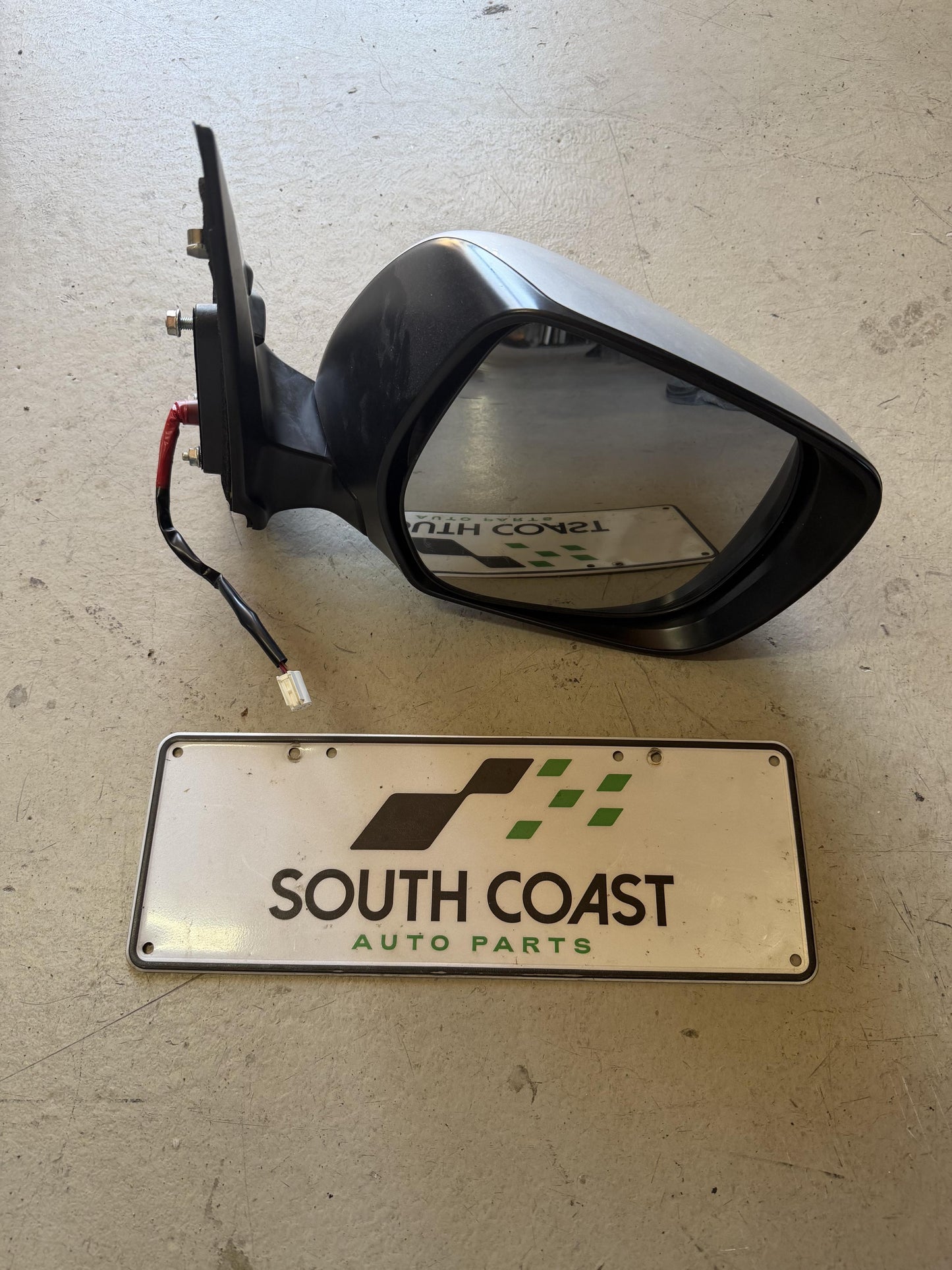 Toyota Land Cruiser   Right Door Mirror Murakami 8858