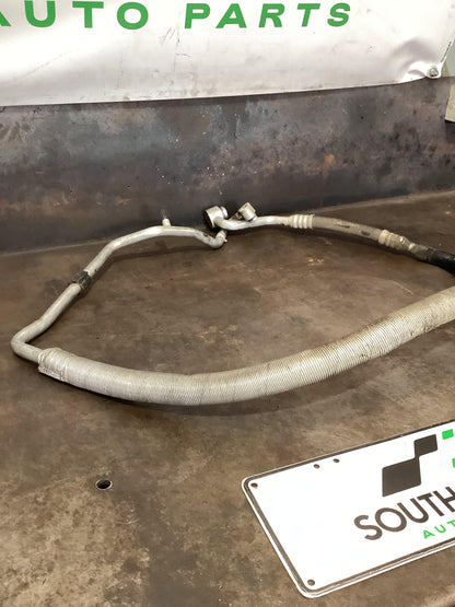 Volkswagen Amarok   A/C Pipe