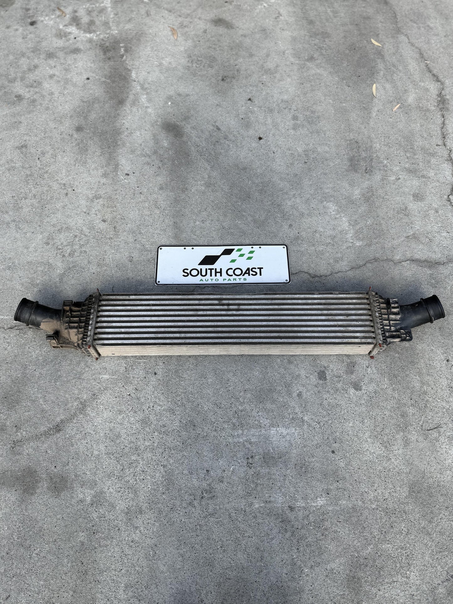 Audi A4 B8 WAUZZ8K9AA071441 Intercooler 8K0145805G