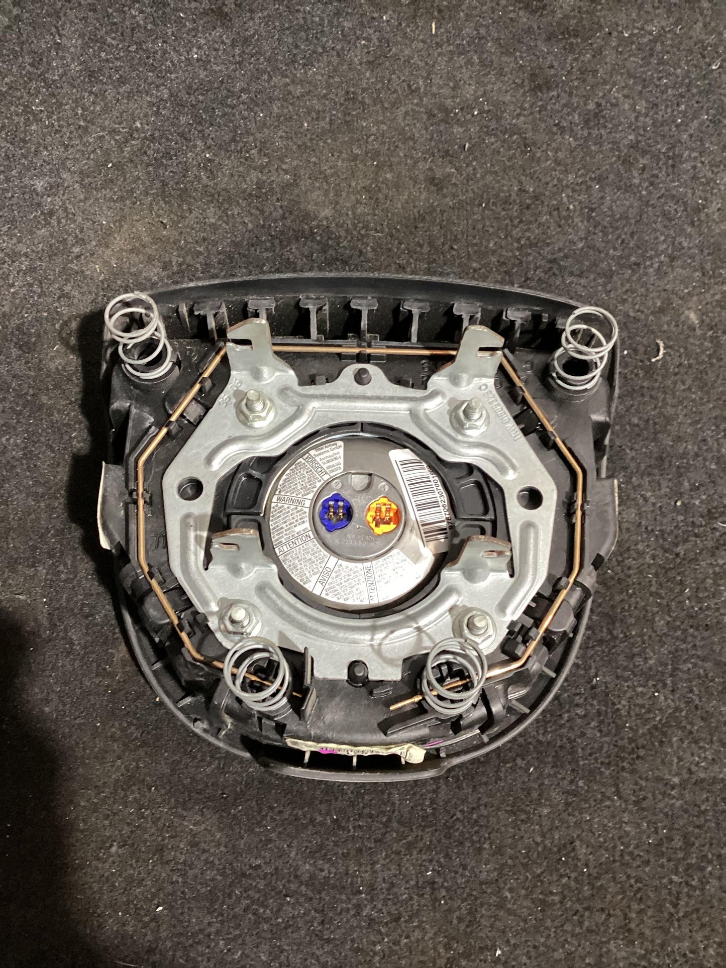 2006 - 2010 Holden Commodore VE  Right Front Airbag 92194941