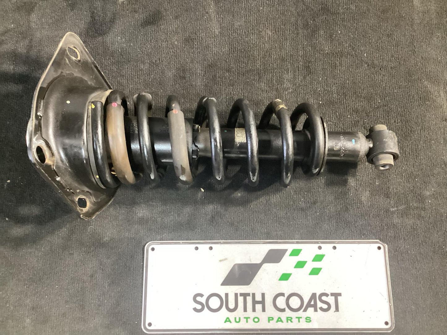 Holden Commodore   Left Rear Strut