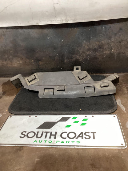 Holden Commodore VE  Right Front Bumper Bracket 92164518