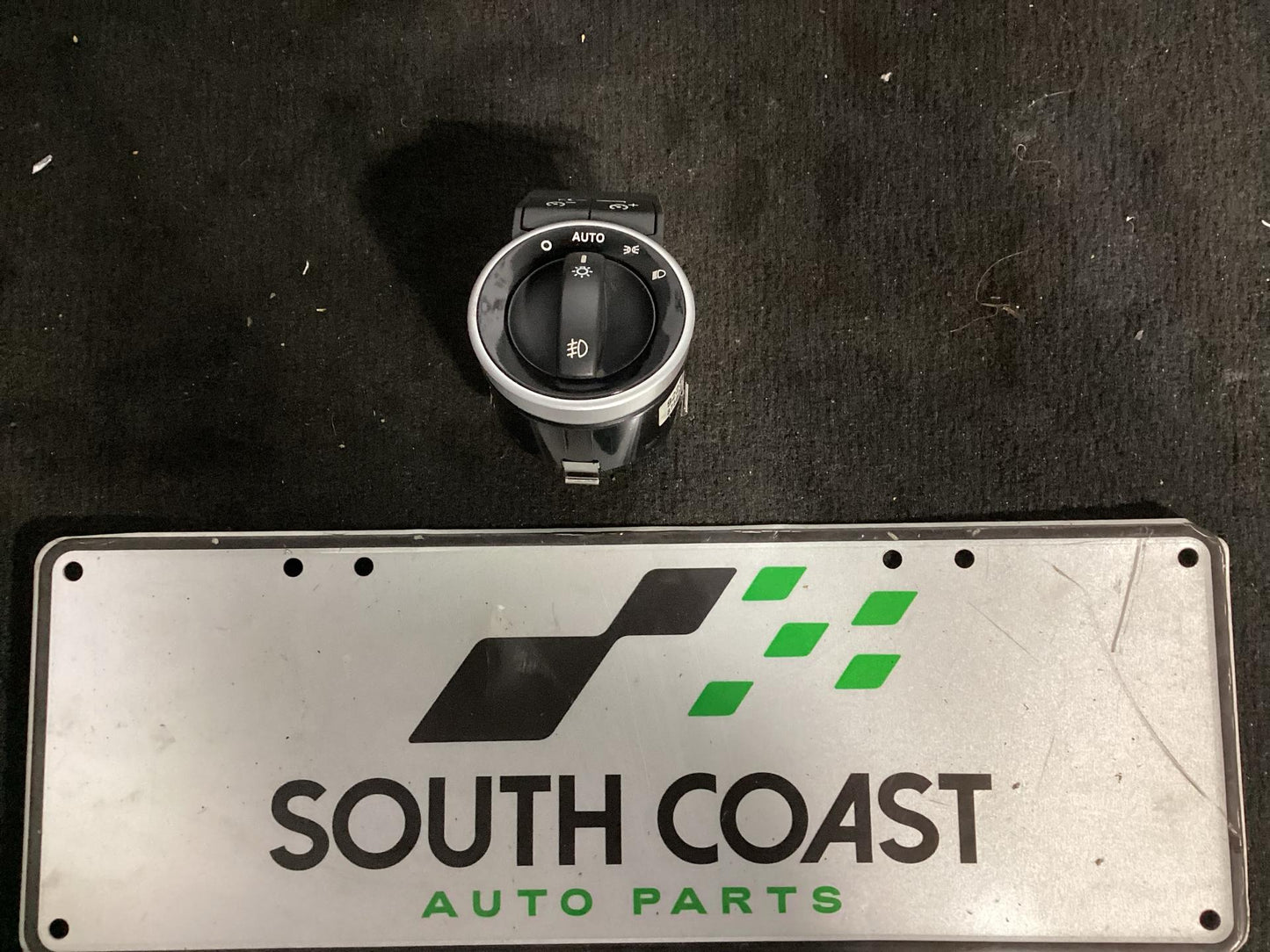 Holden Commodore   Light Combination Switch 92239495