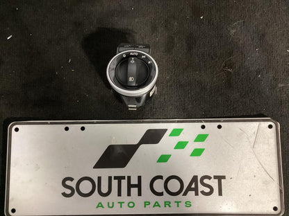 Holden Commodore   Light Combination Switch 92239495