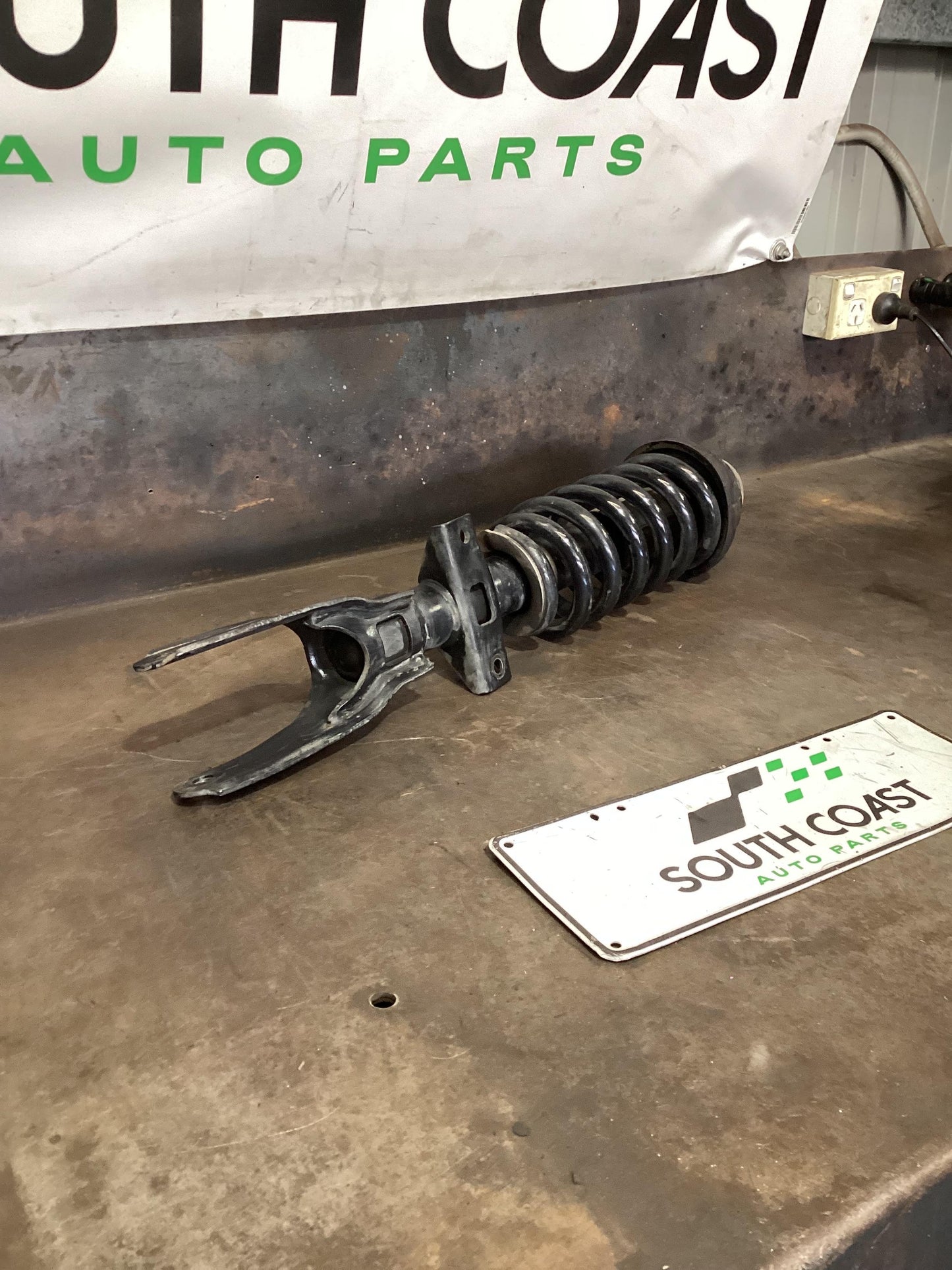Volkswagen Amarok   Left Front Suspension 2HO413031N