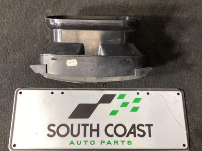 Holden Commodore VU  Dash Air Vent Centre 92047892