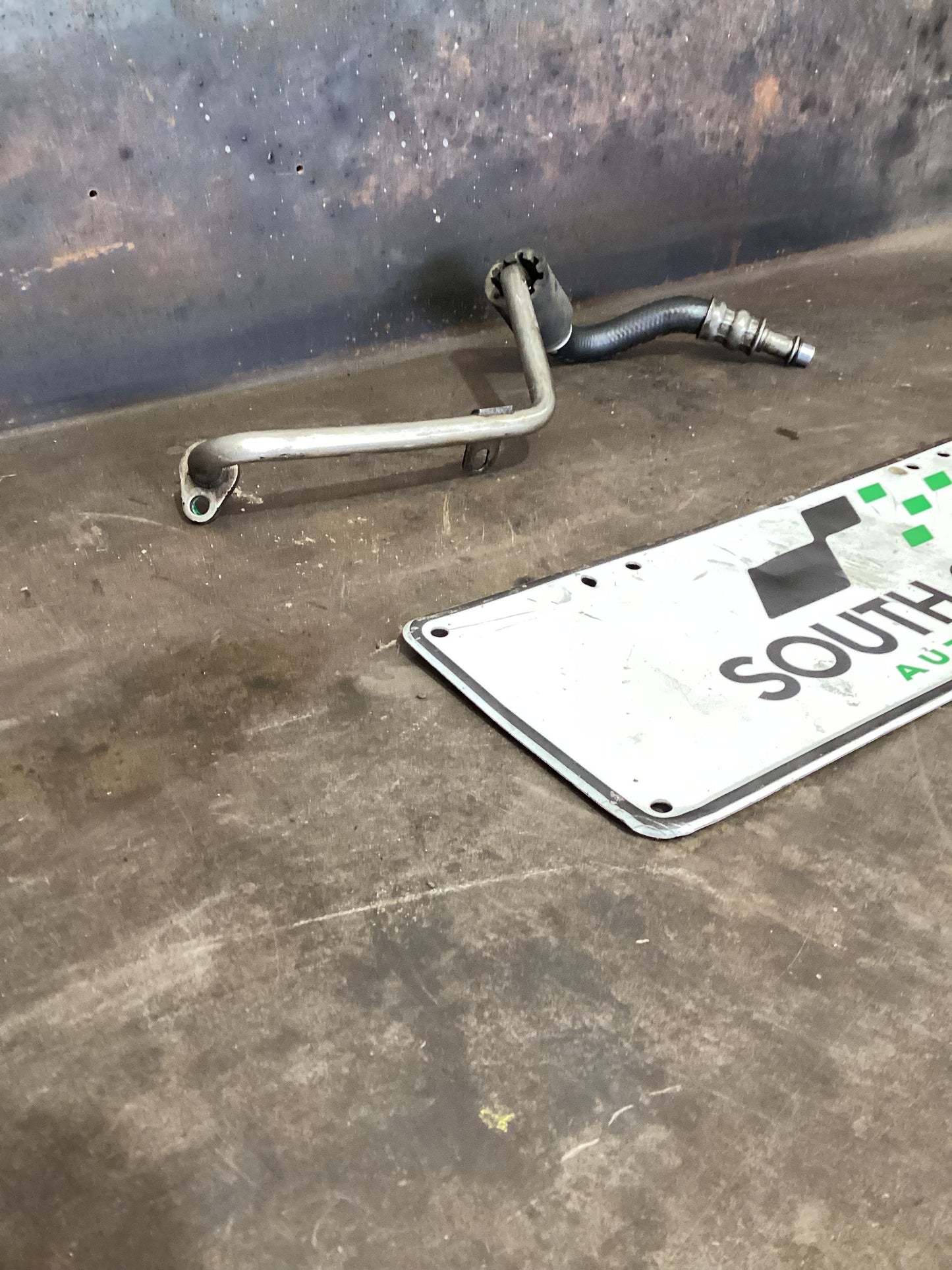 Volkswagen Amarok   Power Steering Lines