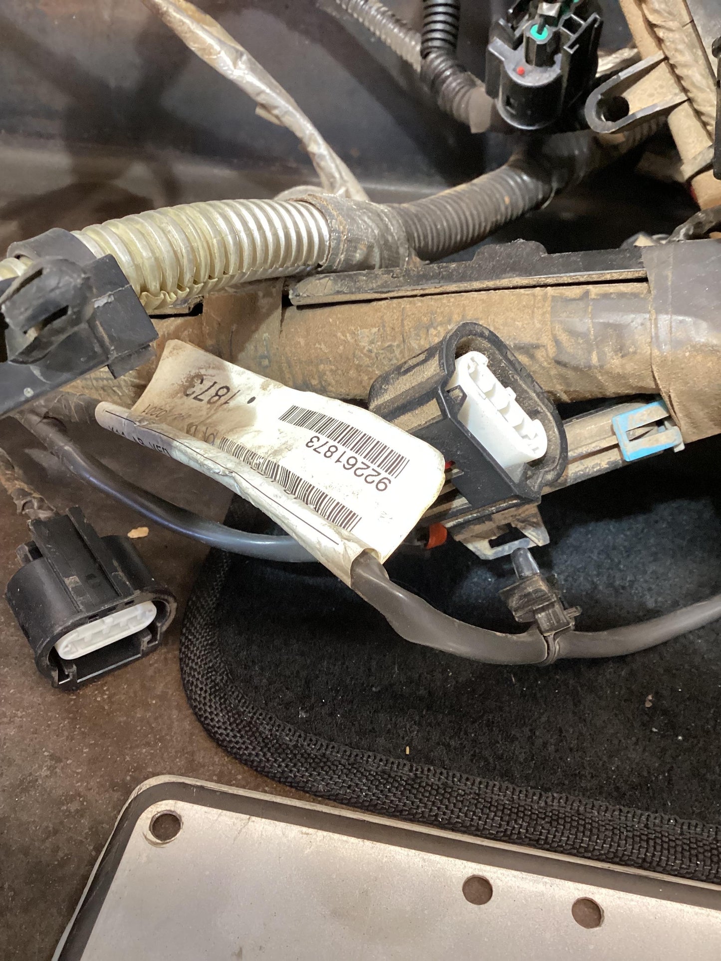 Holden Commodore VE  Engine Wiring Harness 92261873