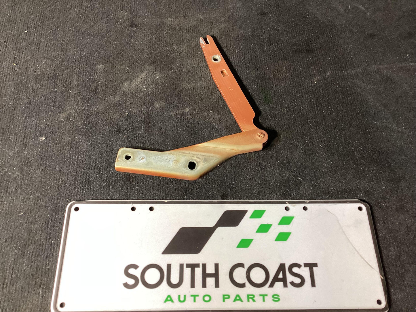 2001 Holden Commodore VU  Left Bonnet Hinge