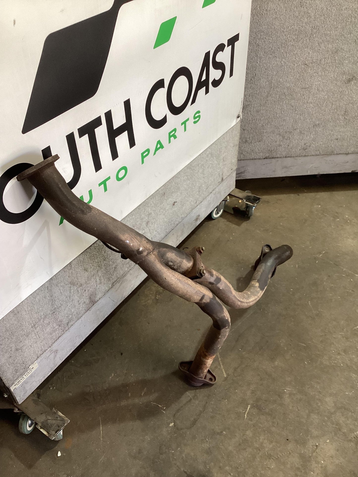 Holden Commodore VR  Exhaust Cross Pipe