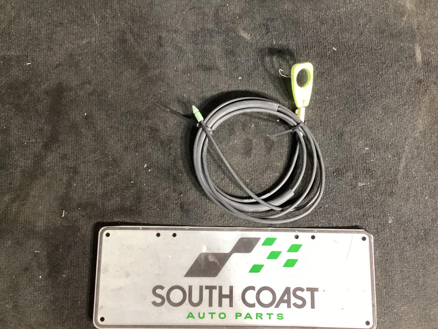 Holden Commodore   Boot Release Cable 92206016
