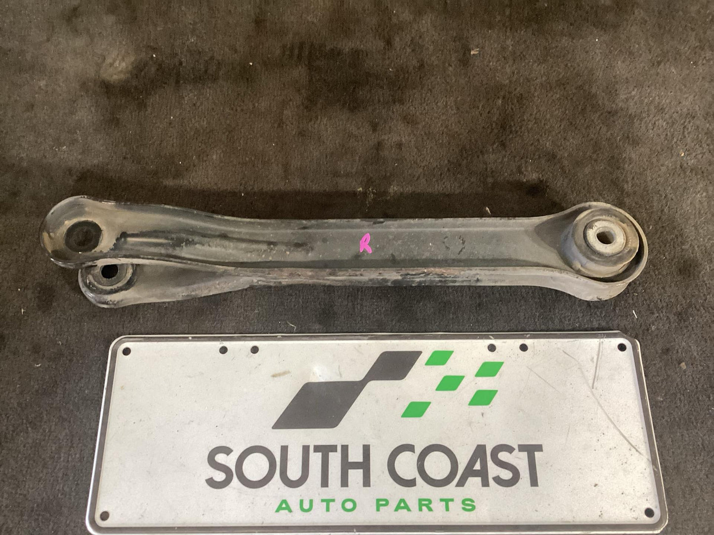 Holden Commodore   Right Rear Trailing Arm 92231255L