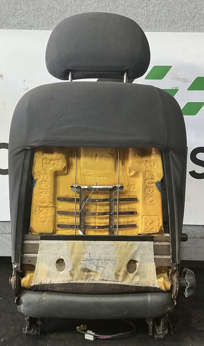 Holden Commodore VU  Right Front Seat 404452