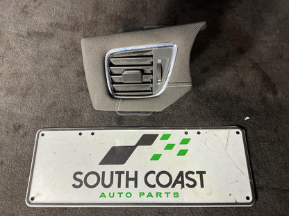 Holden Commodore VF  Right Dash Air Vent 92294201