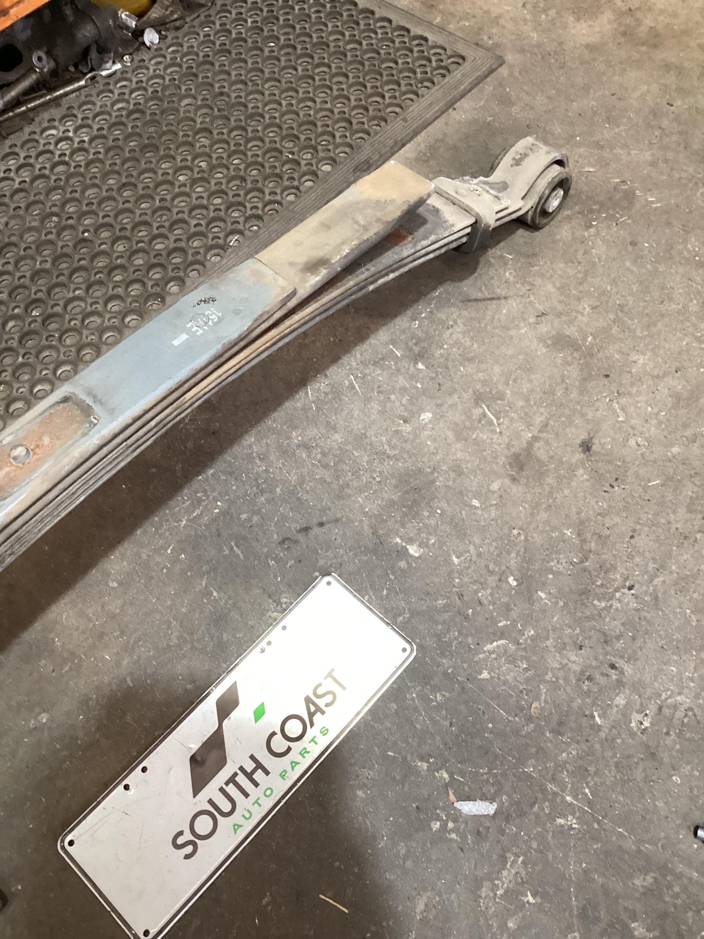 Volkswagen Amarok   Left Rear Leaf Spring