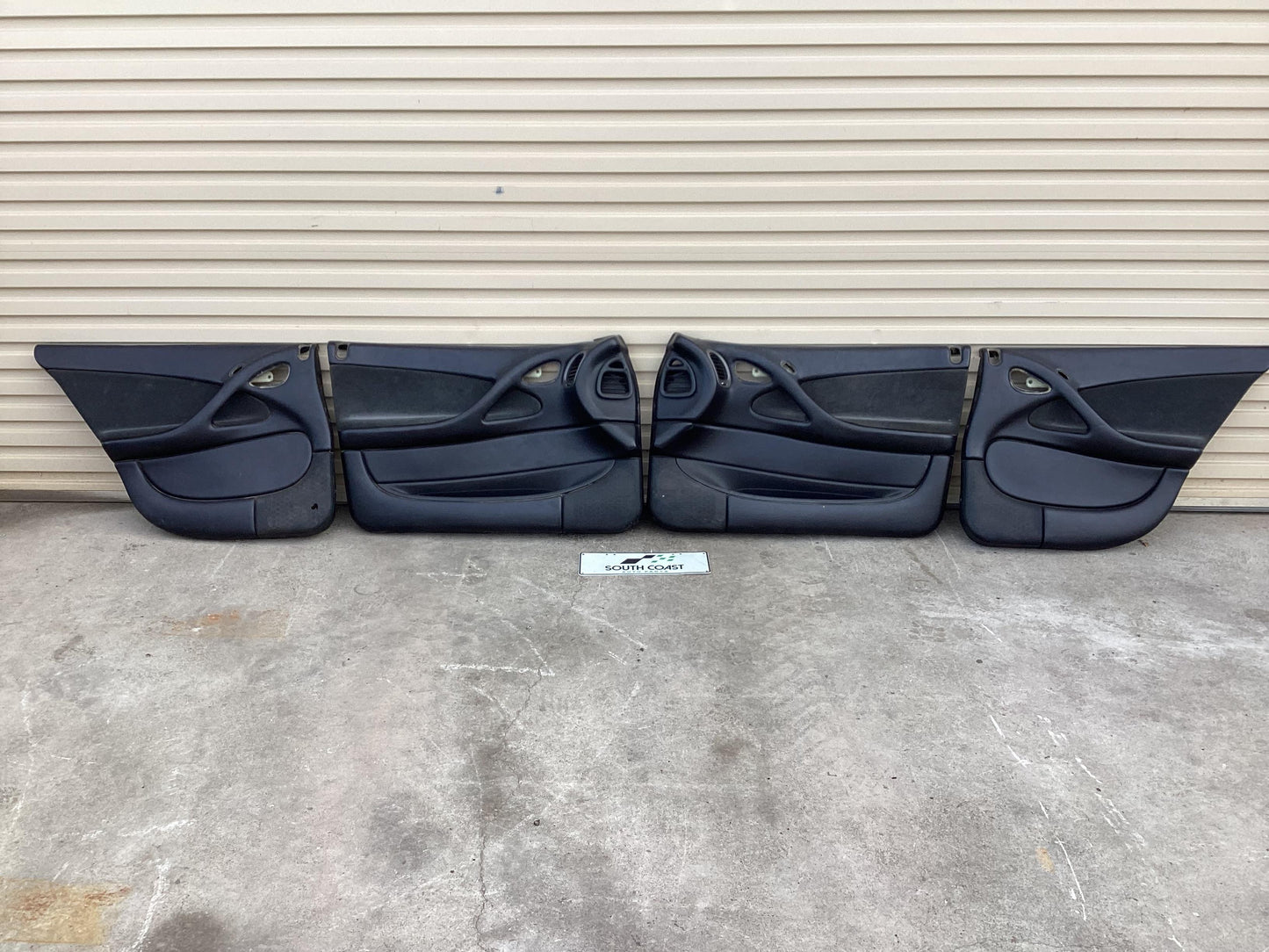 2002 - 2004 Holden Commodore VY 6G1YL54A94L196501 Door Trim