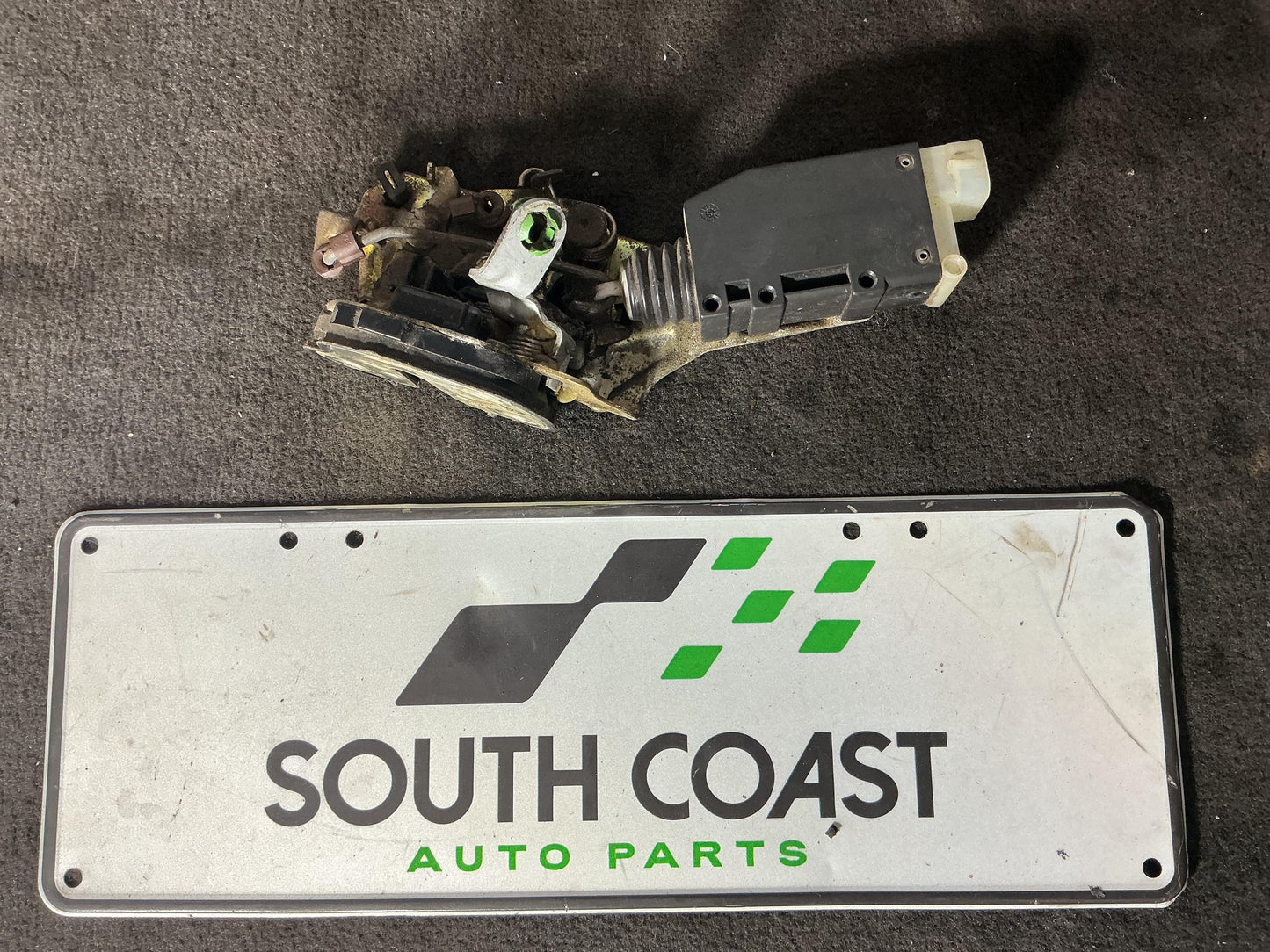 Holden Commodore VY  Right Rear Door Lock Actuator 92056619