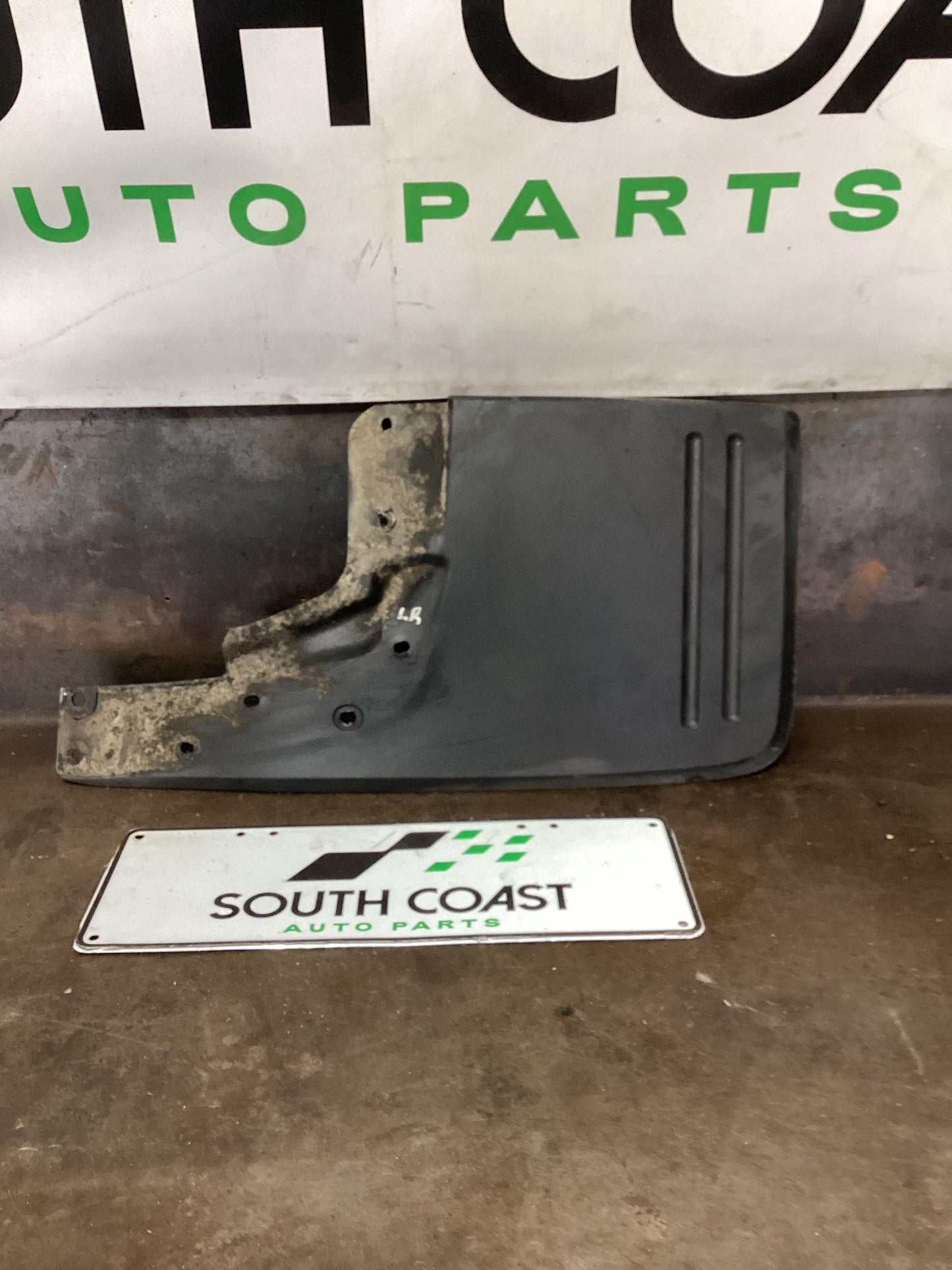 Volkswagen Amarok   Mud Flaps Set