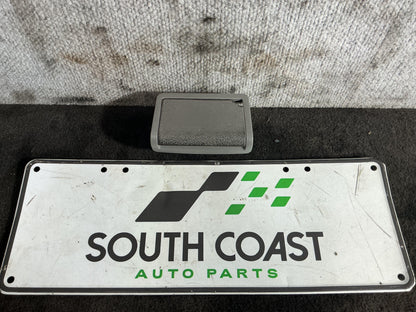 Holden Commodore VR 6H8VRK19HSL781543 Ashtray